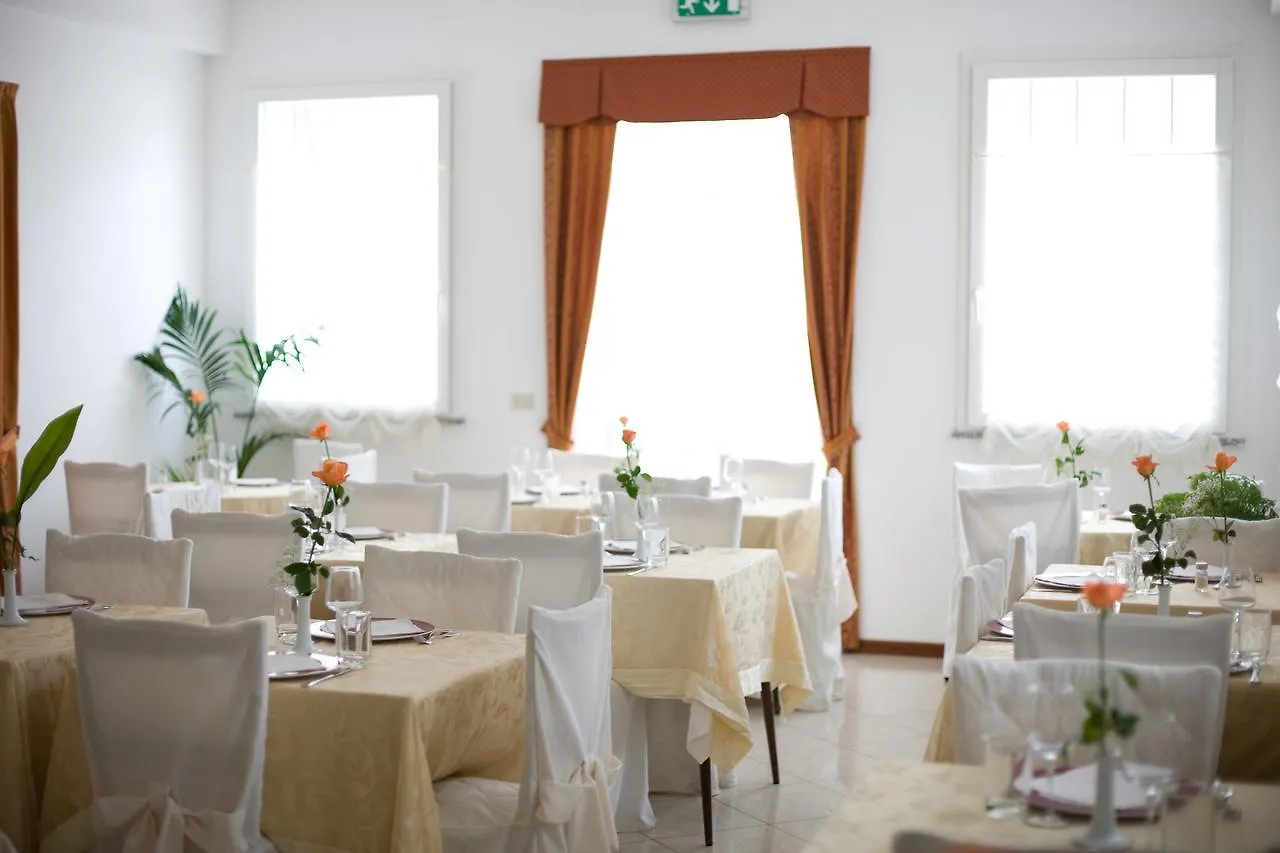 Hotel Villa Pina Milano Marittima