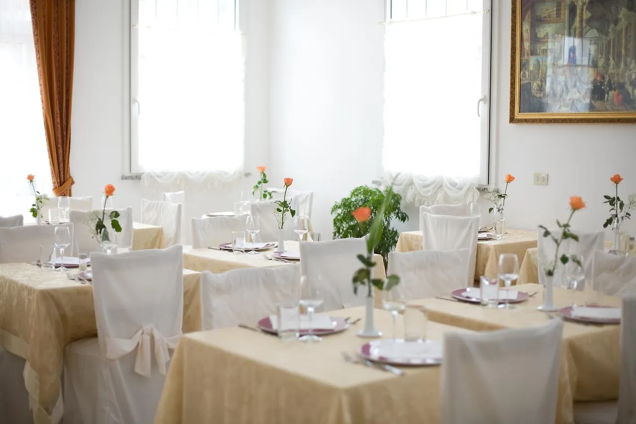 Hotel Villa Pina Milano Marittima