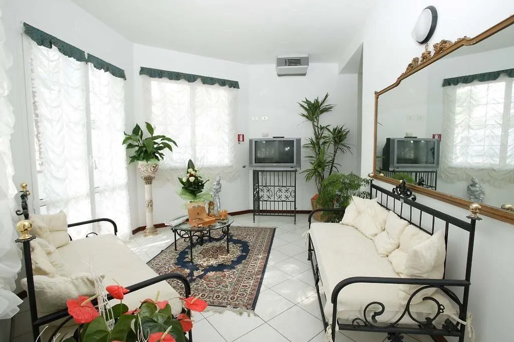 Hotel Villa Pina Milano Marittima